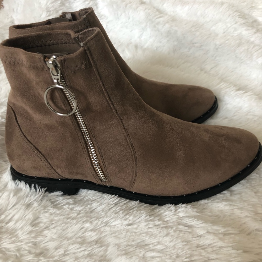 Restricted Boots